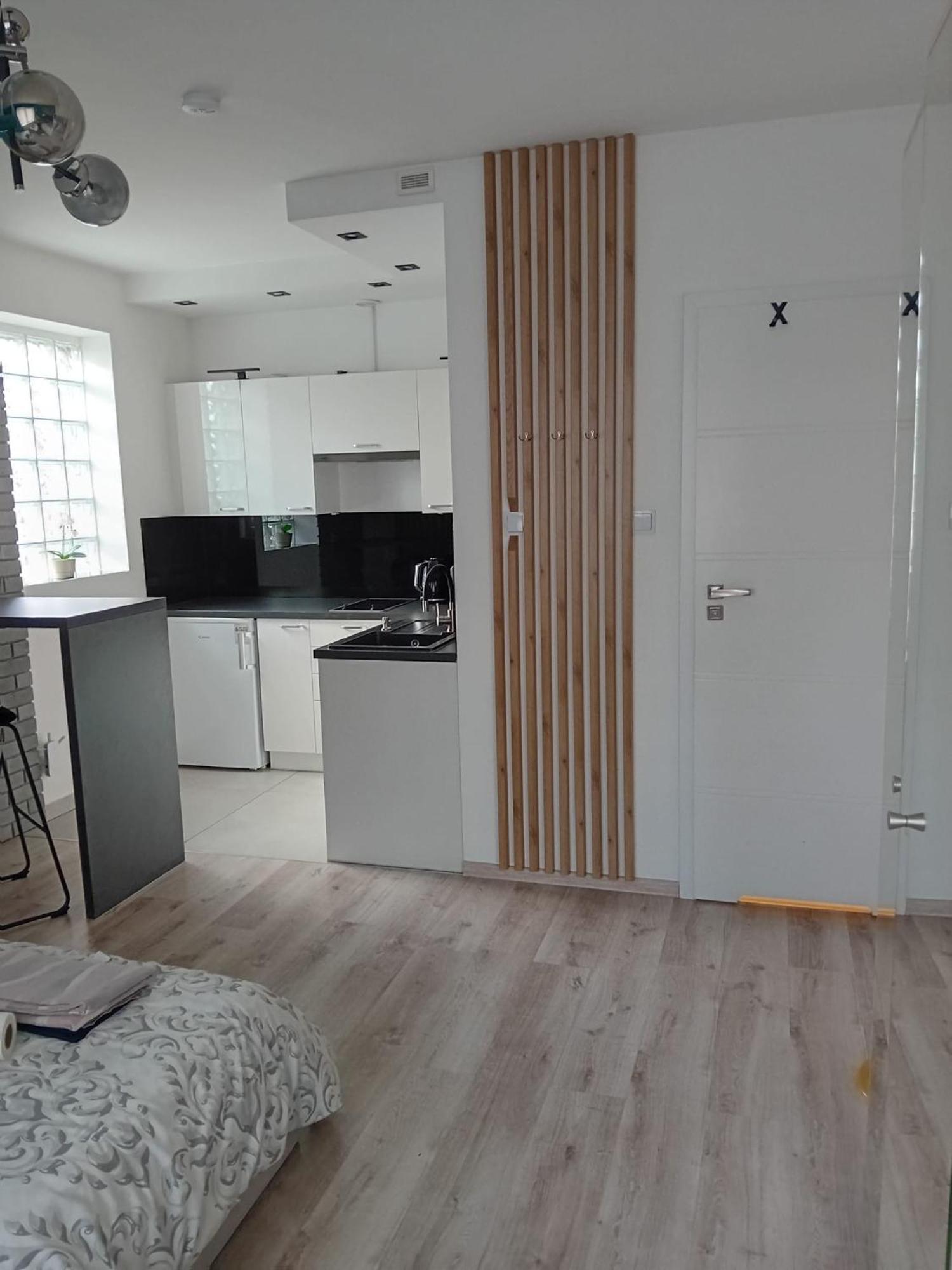 Apartament Z Lozem Malzenskim - Bezplatny Parking Poznań Esterno foto