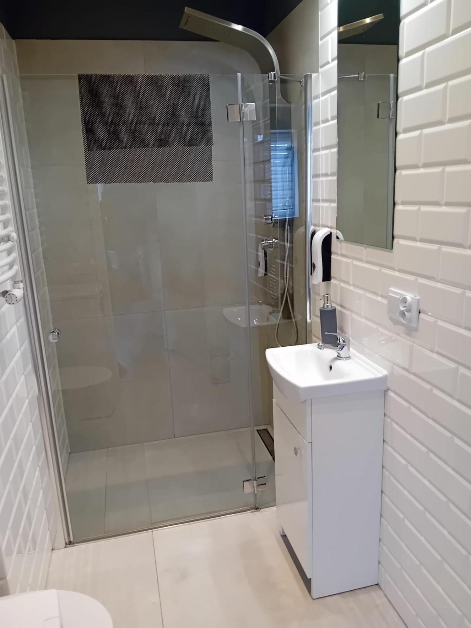 Apartament Z Lozem Malzenskim - Bezplatny Parking Poznań Esterno foto